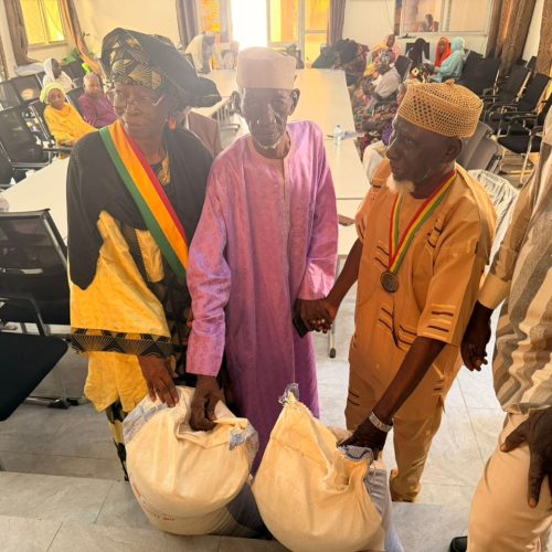 Cérémonie de clôture du mois de solidarité à la mairie de la commune III